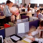 En los trabajos de oficina el sedentarismo es un factor de riesgo ocupacional importante